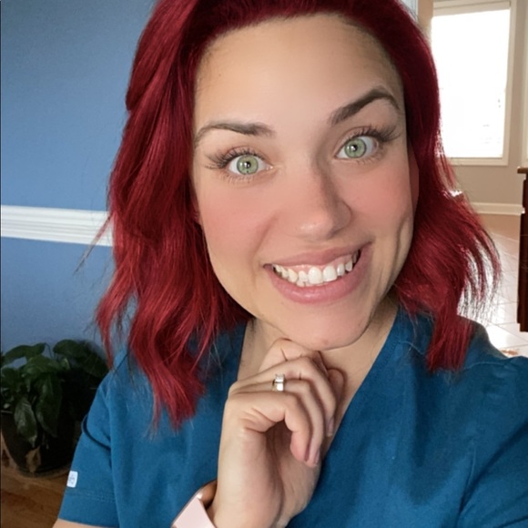 Meet your Posher, Sasha - Picture 2 of 3